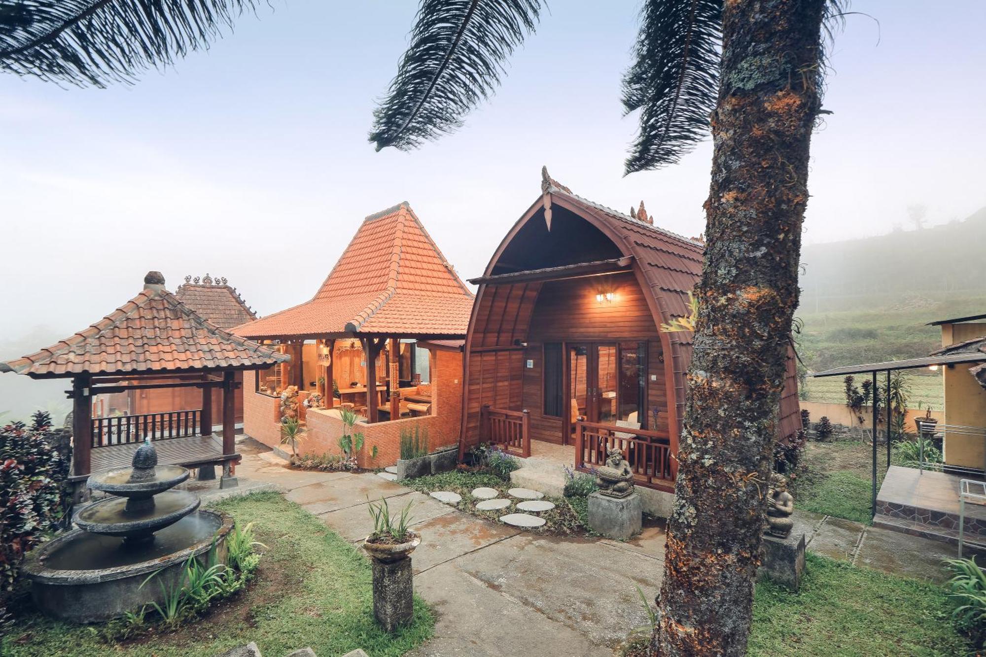 Tunjung Sari Villa Bedugul Bedugul  Exterior photo
